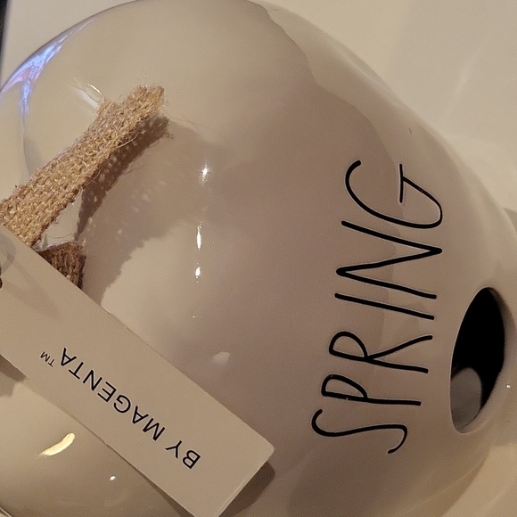 RAE Dunn Apple SPRING by Magenta Birdhouse White - Picture 4 of 4